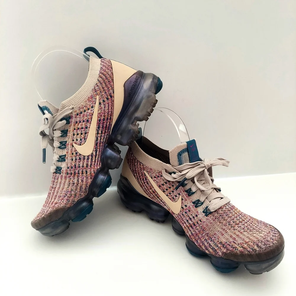 Nike Women’s Beige/Pink Flyknit 3 VaporMax In Desert Sand Vivid Purple Size 7